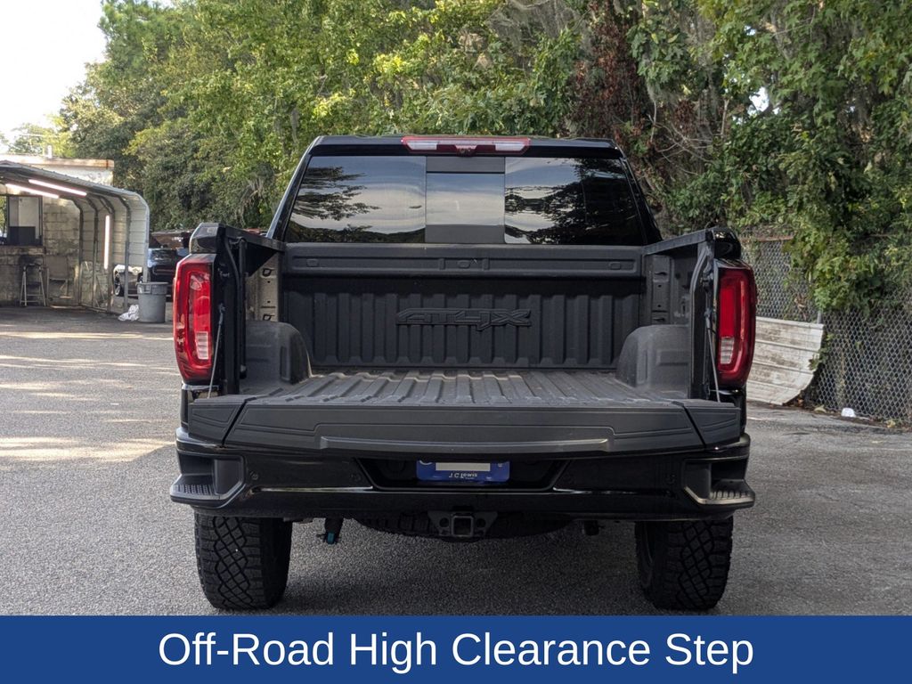 2023 GMC Sierra 1500 AT4X