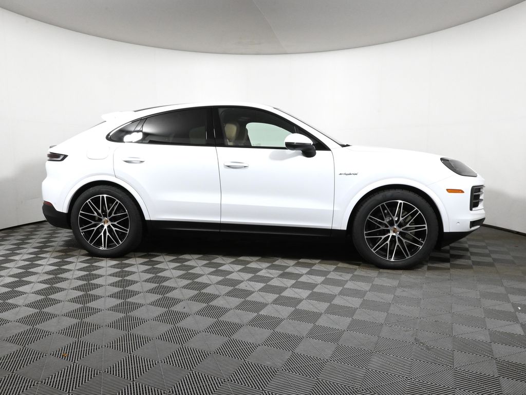 Thumbnail: 2026 Porsche  - 8