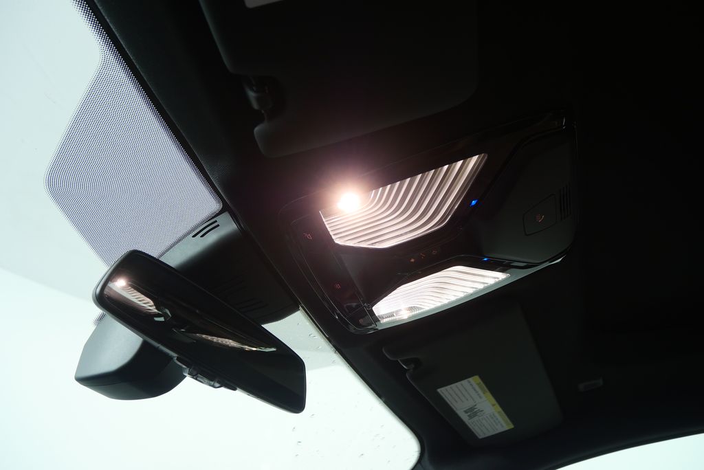 Thumbnail: 2025 BMW i4 - 20