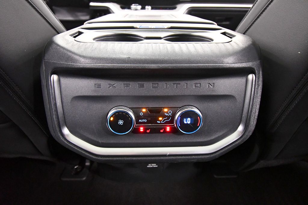 Used 2025 Ford Expedition SUV