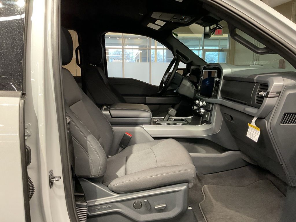New 2026 Gray Ford XLT image 21