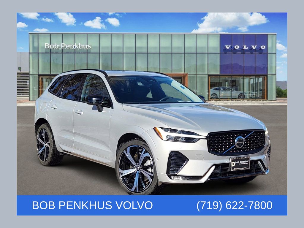2023 Volvo XC60 B6 Ultimate Dark Theme AWD