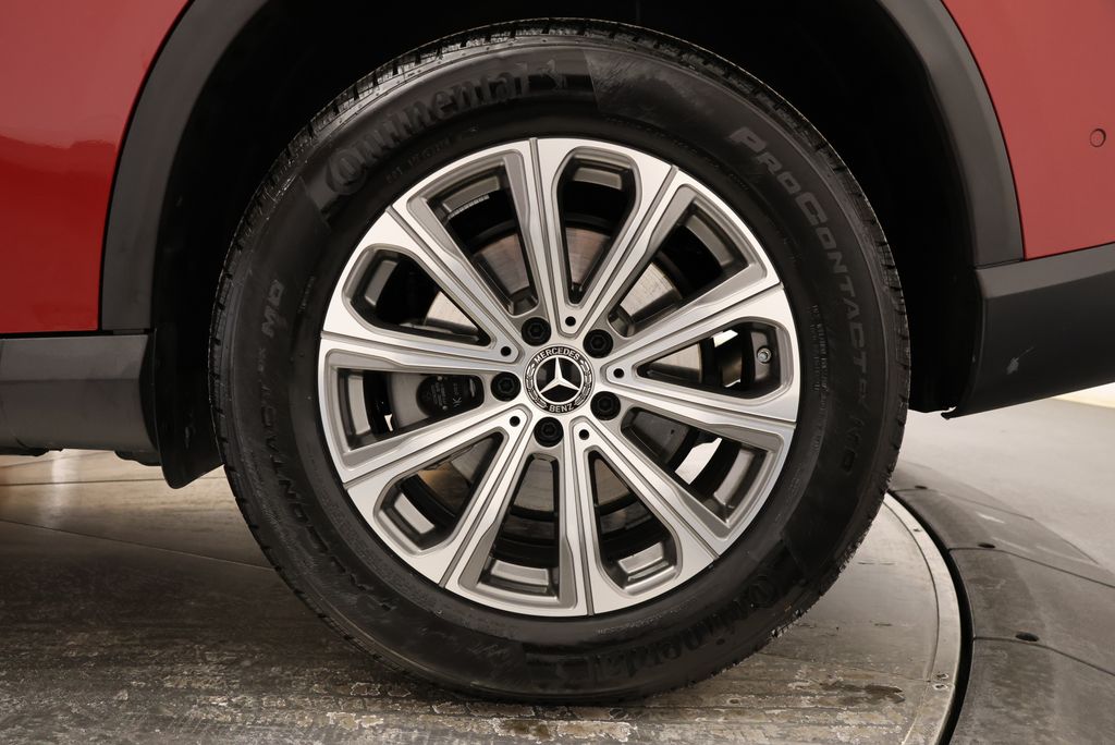 Thumbnail: 2025 Mercedes-Benz GLC - 12