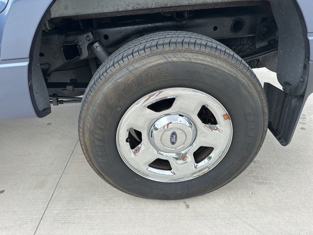 2006 Blue Ford F-150 XLT 4X4 Truck