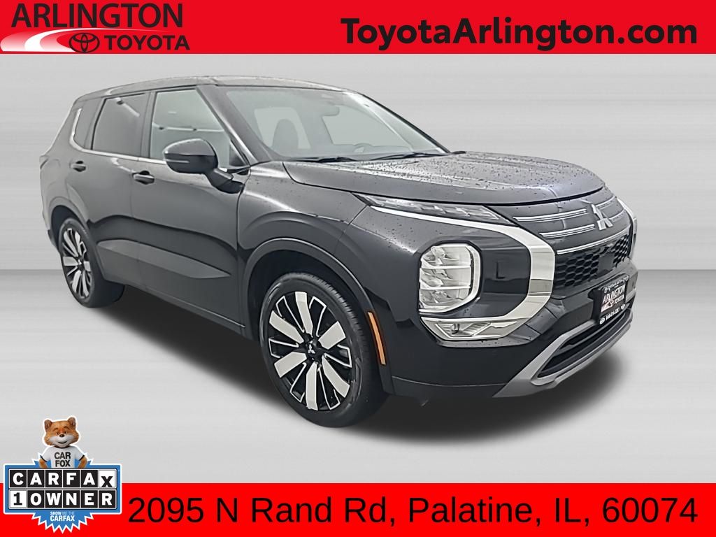 Labrador Black Pearl 2025 Mitsubishi Outlander SUV / Crossover Front-Wheel Drive Continuously Variable Transmission