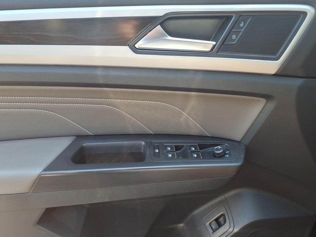 Used 2023 Volkswagen Atlas SUV