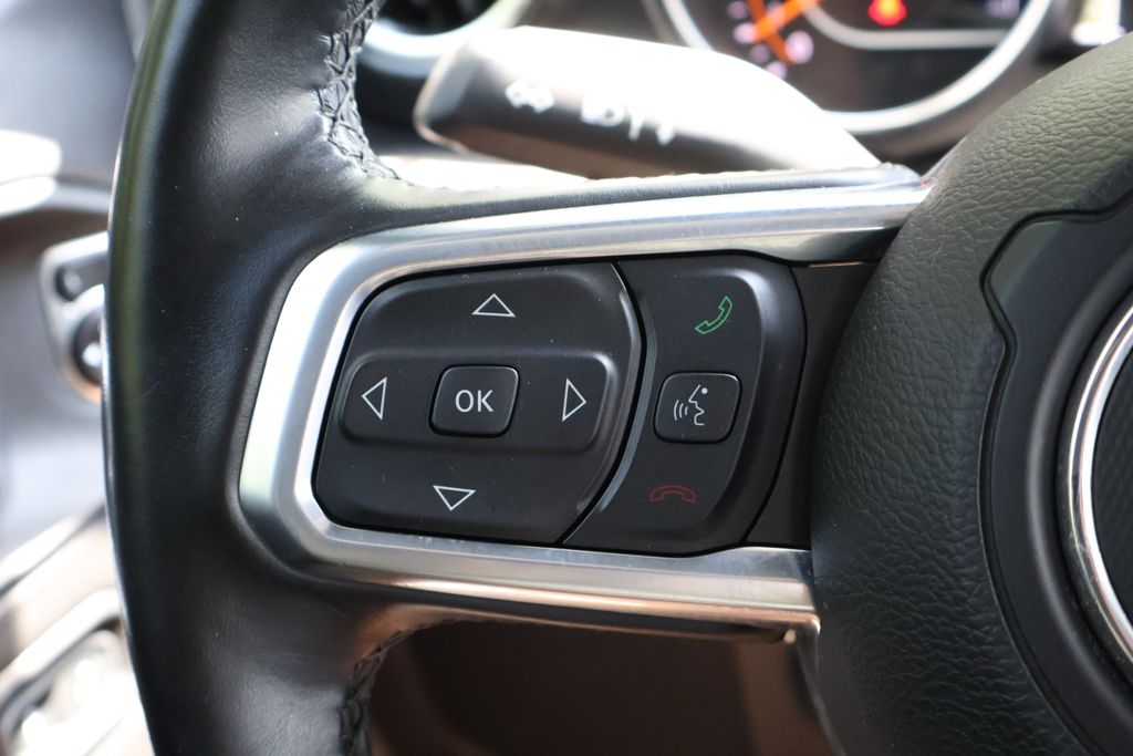 Thumbnail: 2021 Jeep Wrangler - 32