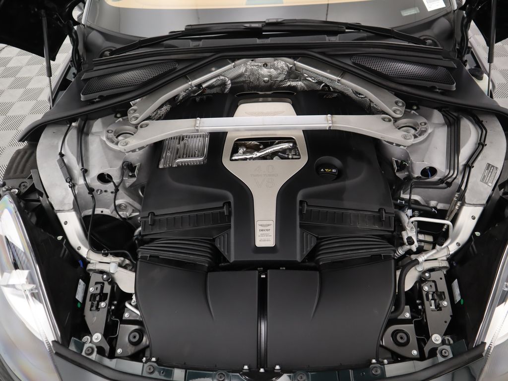 Thumbnail: 2026 Aston Martin DBX - 30