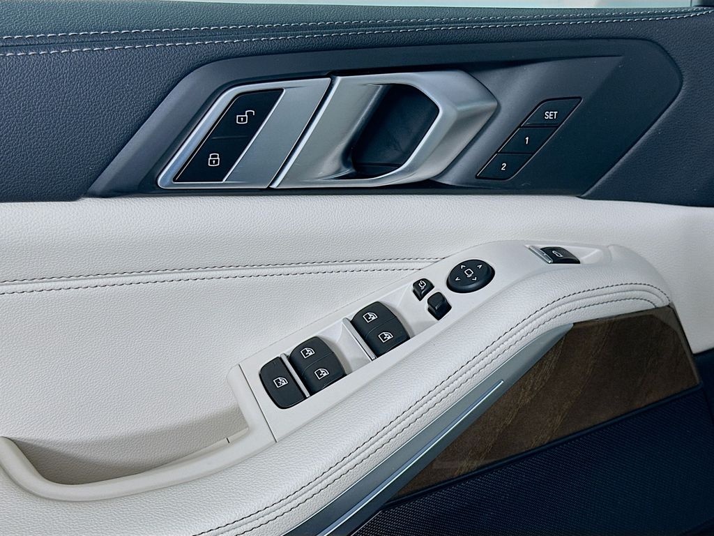 Thumbnail: 2020 BMW X5 - 18