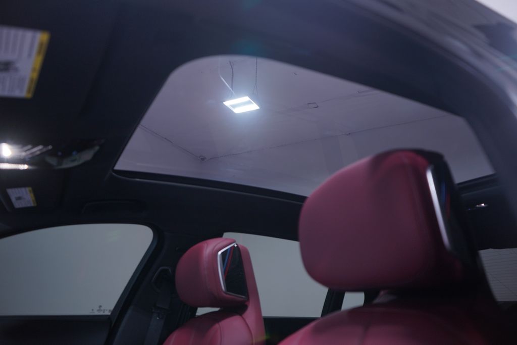 2024 BMW 7 Series 740i 8