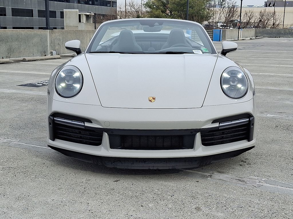 Thumbnail: 2021 Porsche 911 - 6