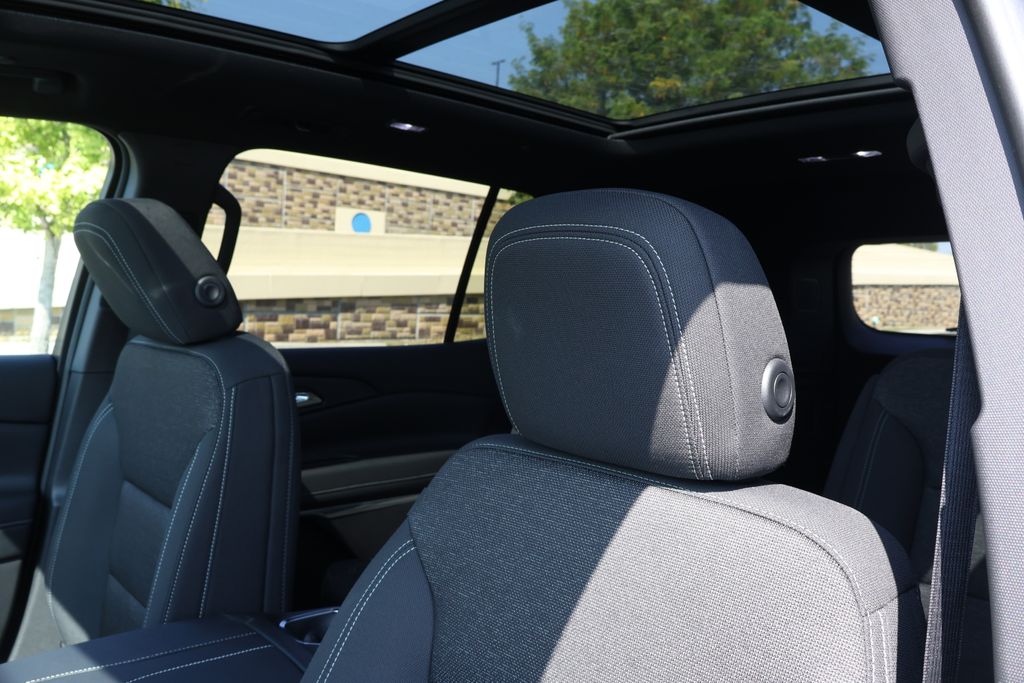 Thumbnail: 2026 Chevrolet Traverse - 15