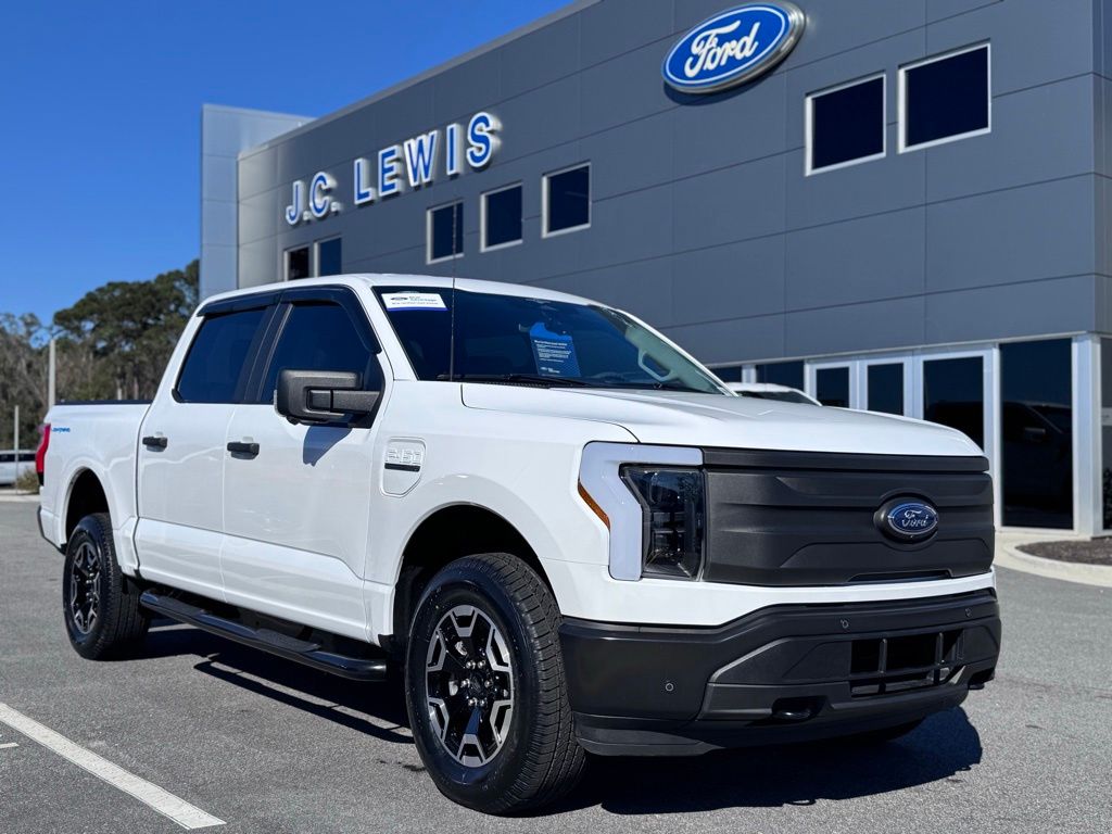 2023 Ford F-150 Lightning Pro