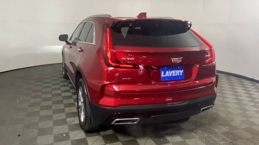 2025 Cadillac XT4 Premium Luxury 7