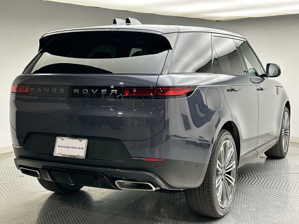 Thumbnail: 2026 Land Rover Range Rover Sport - 3