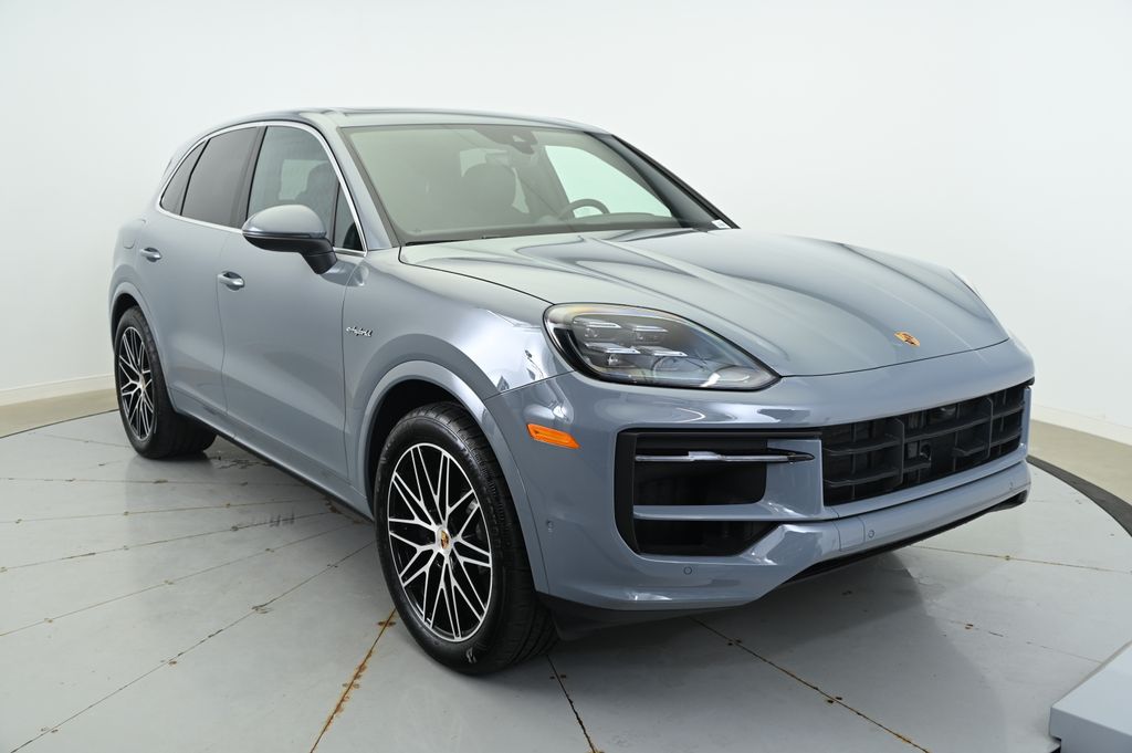 Thumbnail: 2025 Porsche Cayenne - 9