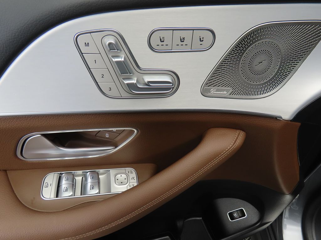 2024 Mercedes-Benz GLS 450 4MATIC 24