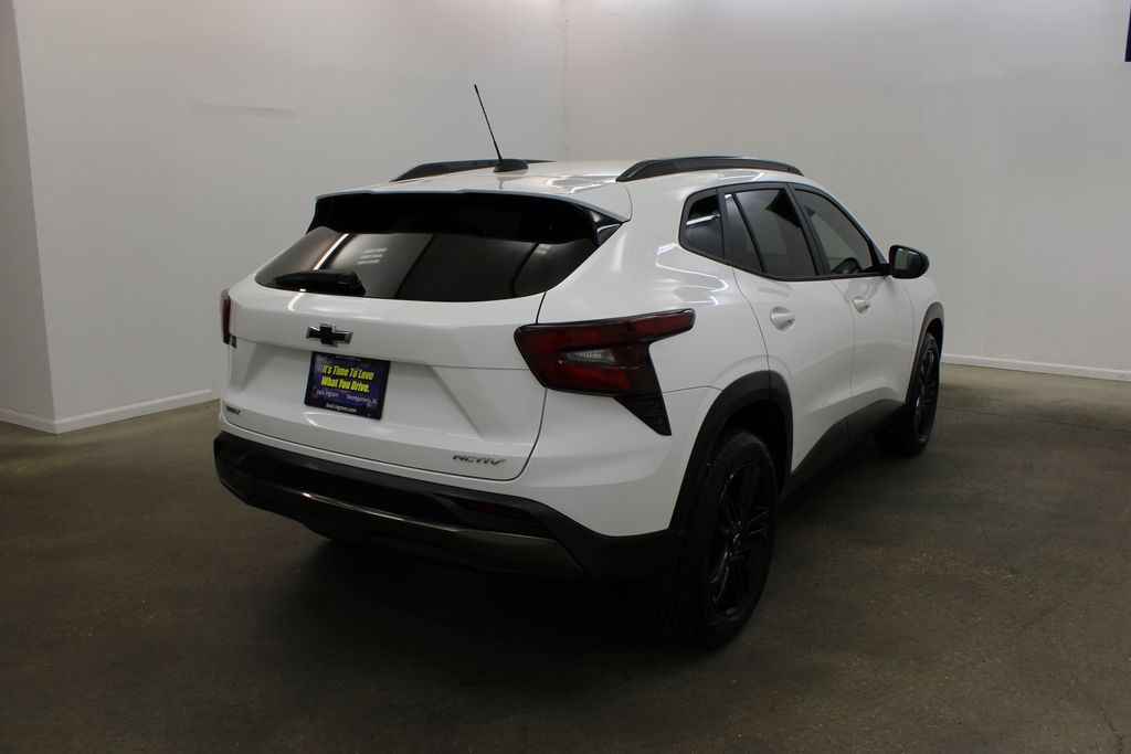 used 2025 Chevrolet Trax car, priced at $25,991