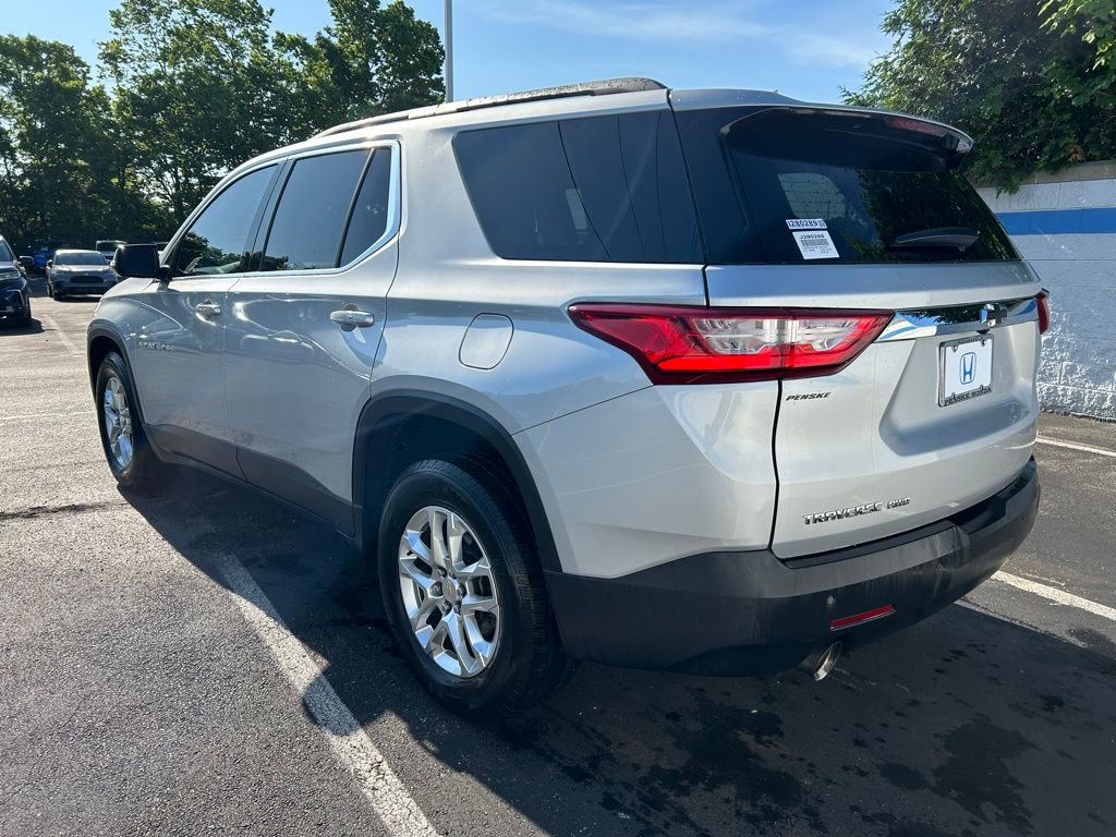 Thumbnail: 2019 Chevrolet Traverse - 3