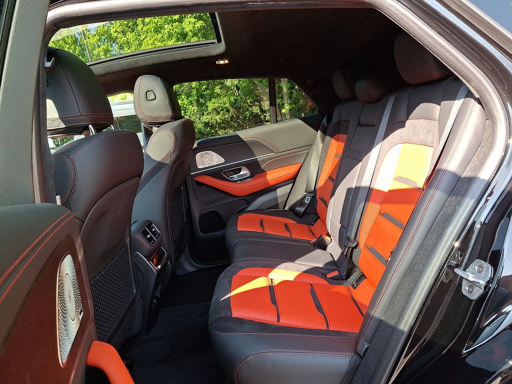 2025 Mercedes-Benz GLE 63 AMG 10