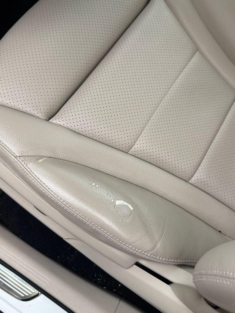 Used 2020  Mercedes-Benz GLC 300 image 3