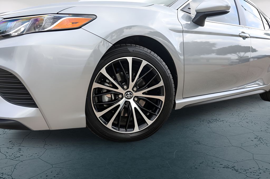 Used Car 2020 Toyota Camry  Se For Sale Under $25,000 In Austin, Texas