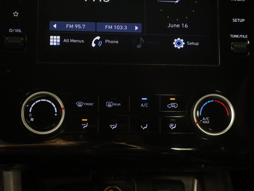 Used 2023 Black Hyundai SEL image 39