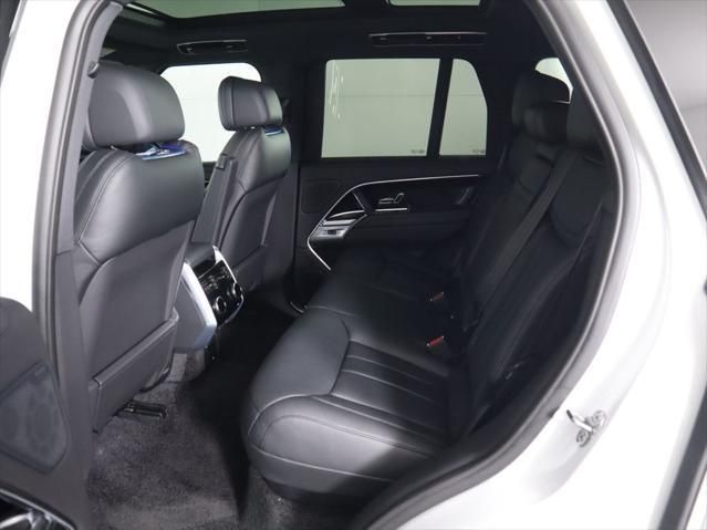 Thumbnail: 2025 Land Rover Range Rover - 23