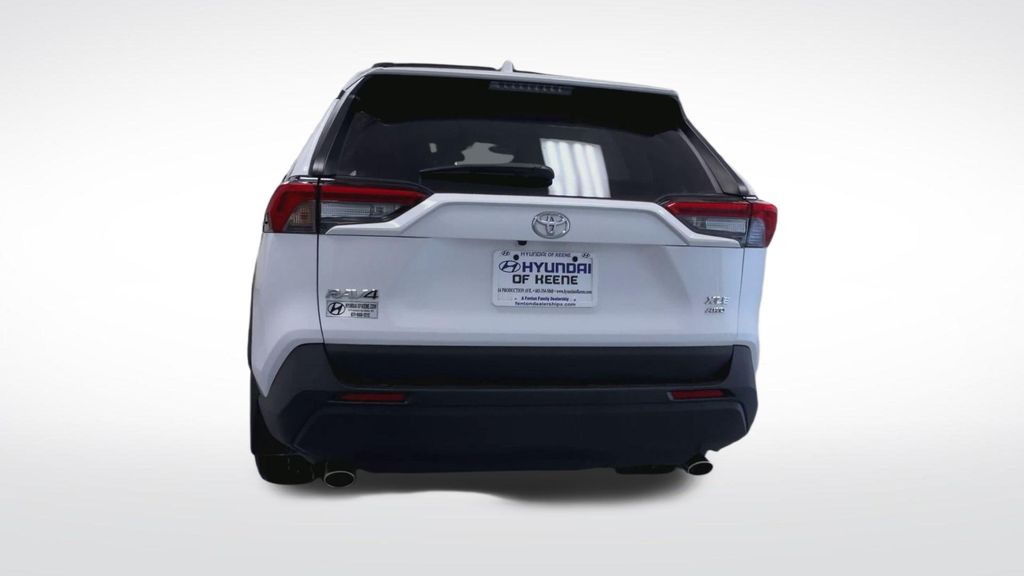 2023 Toyota RAV4 XLE - Photo 20