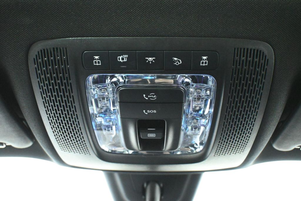 Thumbnail: 2022 Mercedes-Benz GLB - 20