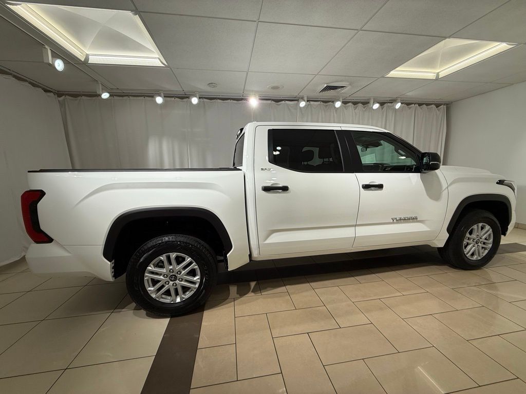 Thumbnail: 2024 Toyota Tundra - 5