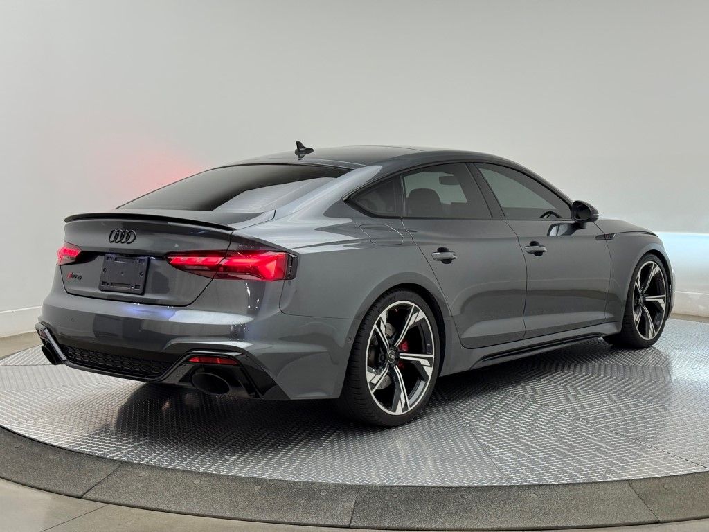 Thumbnail: 2021 Audi RS 5 - 14