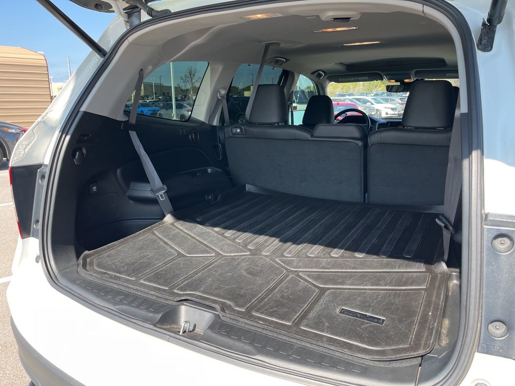 Thumbnail: 2021 Honda Pilot - 10