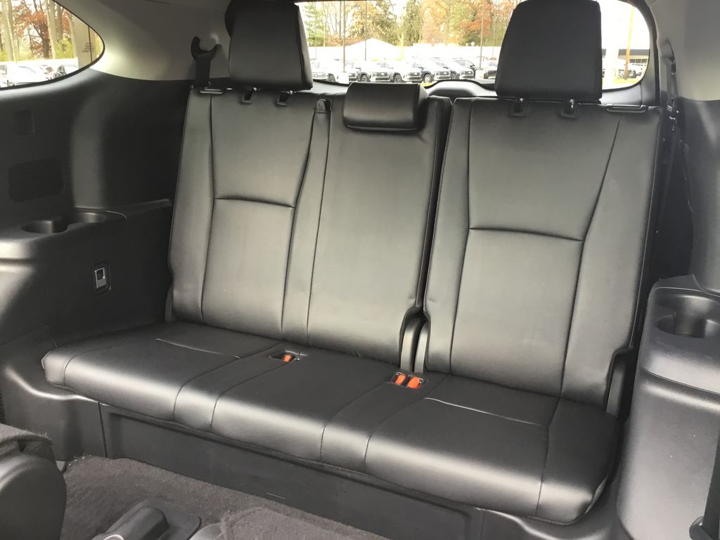 Thumbnail: 2024 Toyota Highlander - 17