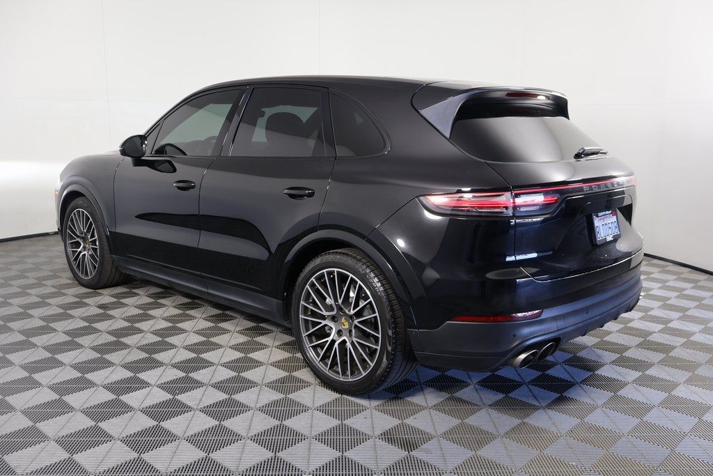 Thumbnail: 2019 Porsche Cayenne - 4