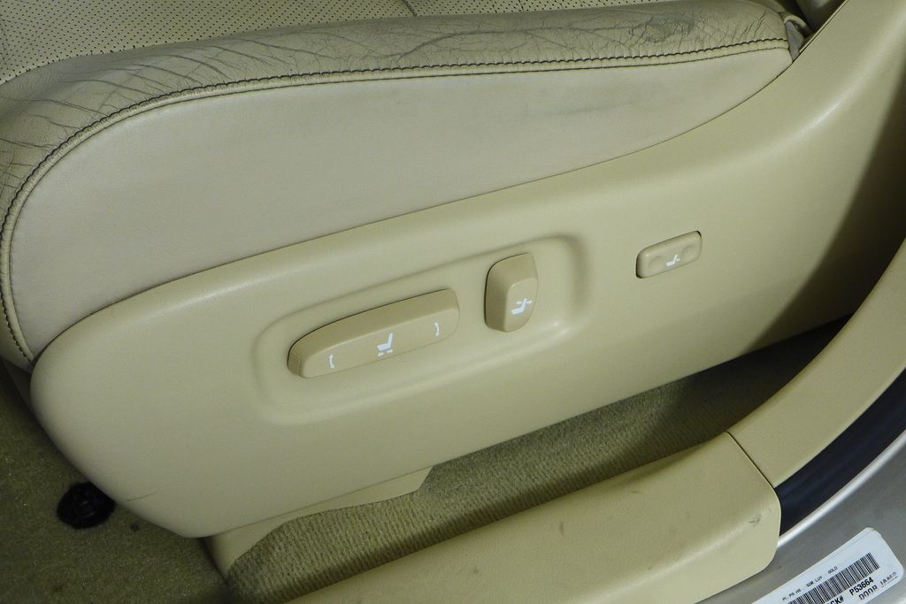 Thumbnail: 2015 Lexus RX - 23