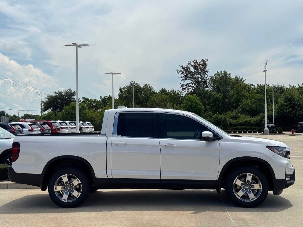 2026 Honda Ridgeline RTL White at Classic Honda Galveston