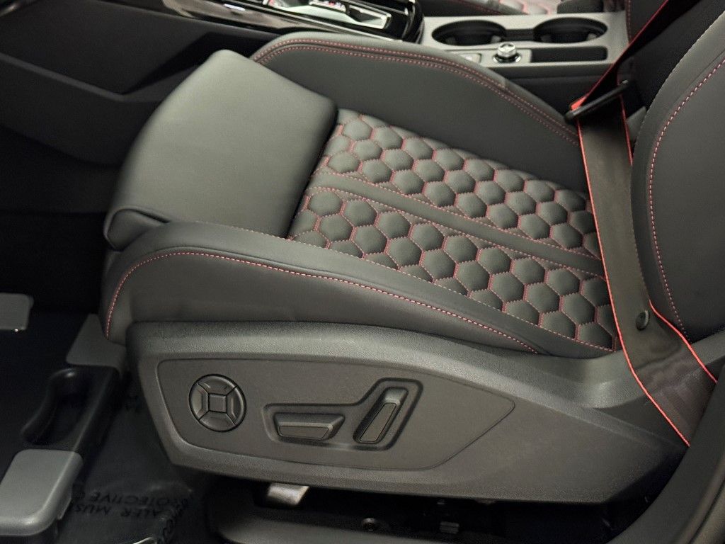 2025 Audi RS 3  27