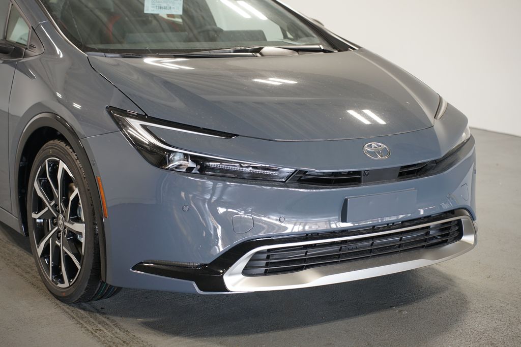 Thumbnail: 2026 Toyota Prius - 4