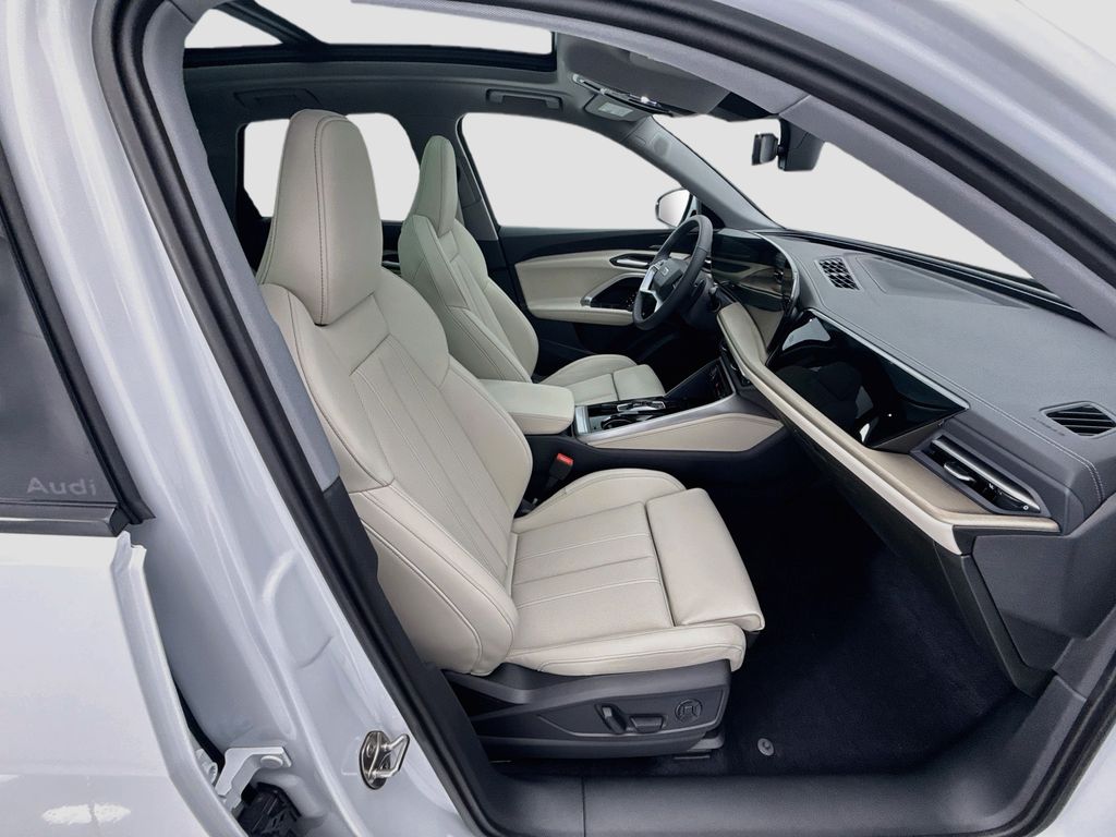 Thumbnail: 2026 Audi Q5 - 19