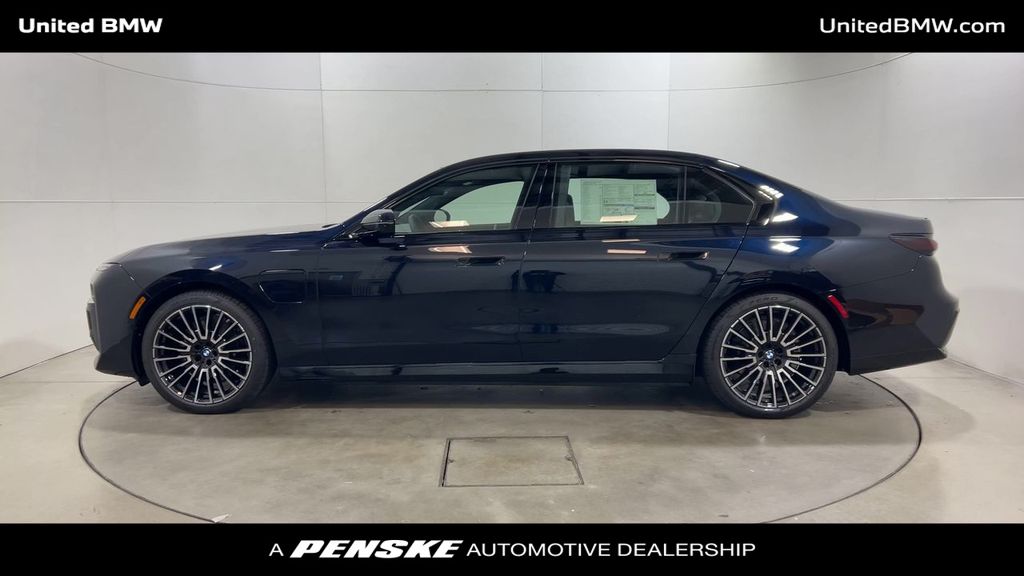 Thumbnail: 2026 BMW 7 Series - 5