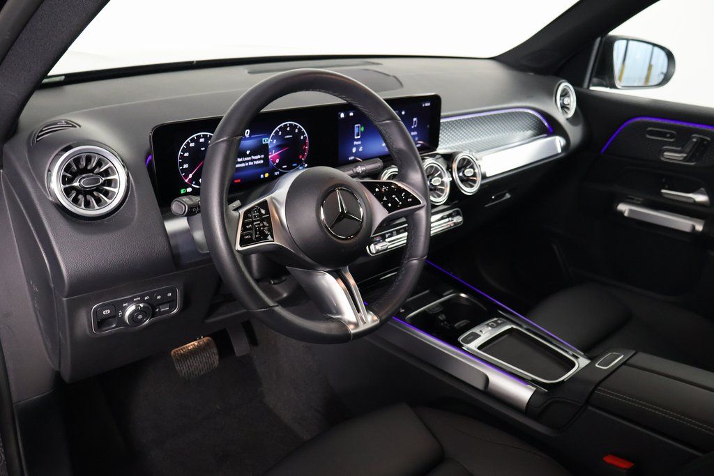 Thumbnail: 2025 Mercedes-Benz GLB - 7