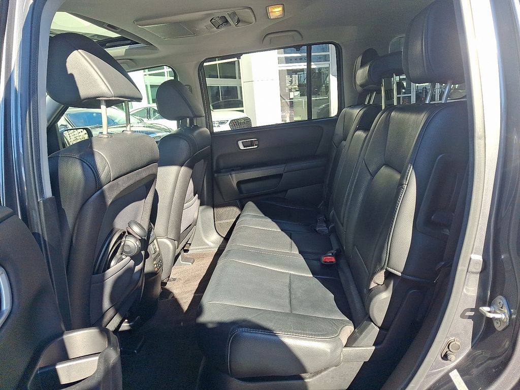 Thumbnail: 2012 Honda Pilot - 10