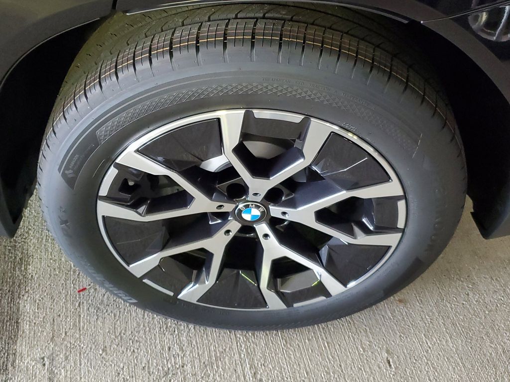 Used 2026 Black BMW 30 xDrive image 5