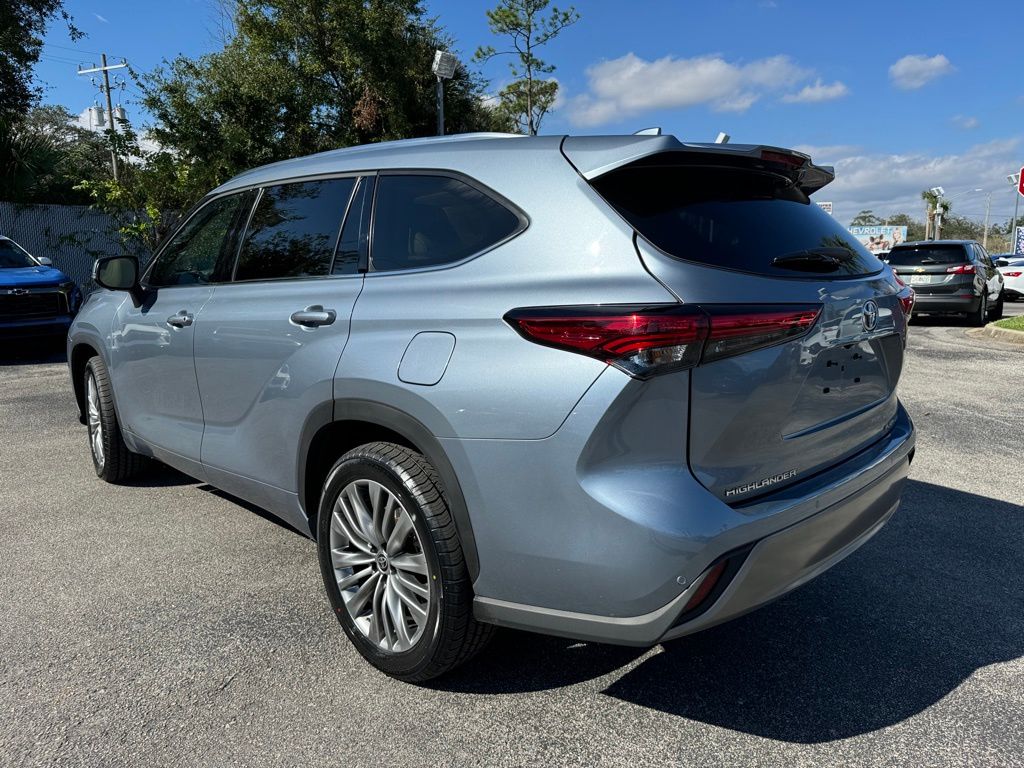 2023 Toyota Highlander Platinum 6