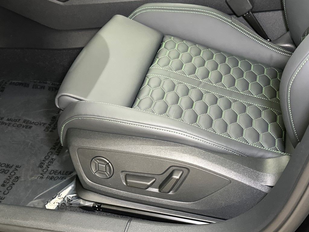 Thumbnail: 2026 Audi RS 3 - 18