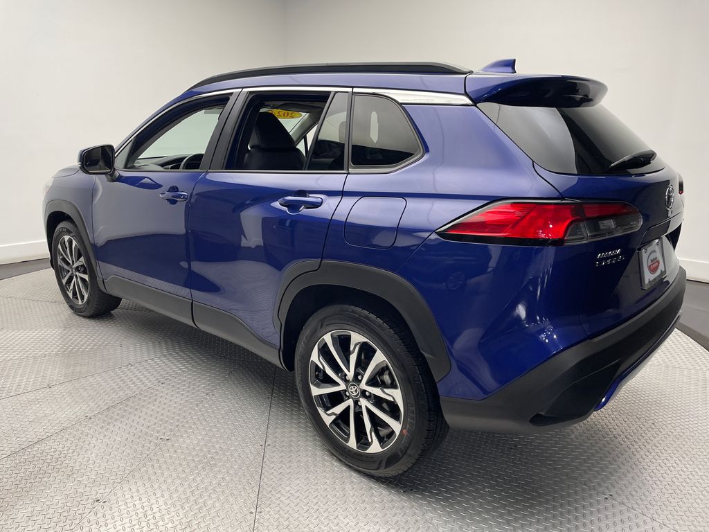 2024 Toyota Corolla Cross XLE 7