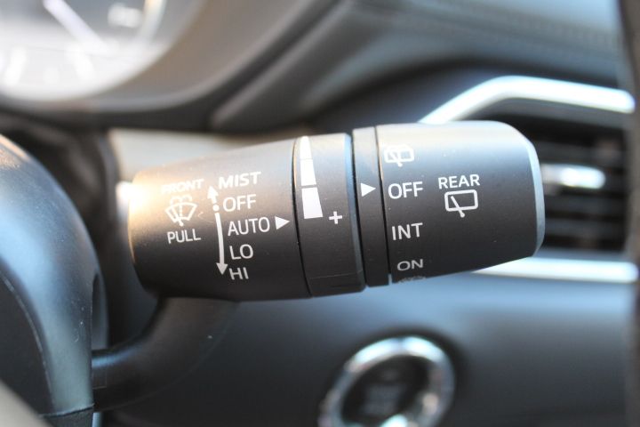 Used Car 2021 Mazda Cx-5  Signature For Sale Under $25,000 In Georgetown, Texas