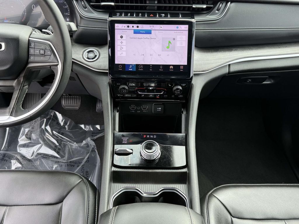 Used 2023 White Jeep Limited image 20
