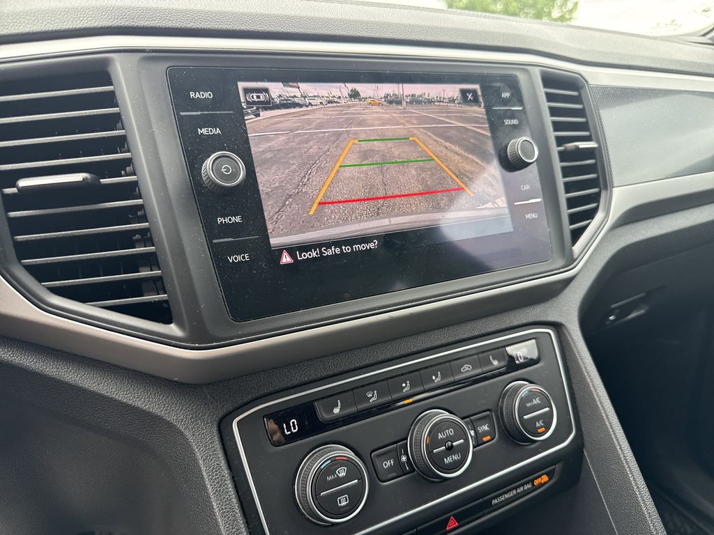 2021 Volkswagen Atlas Cross Sport 3.6L V6 SE w/Technology R-Line Gray at Community Toyota